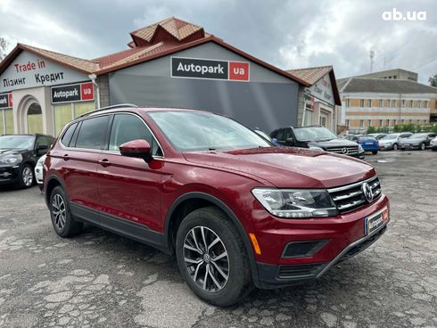 Volkswagen Tiguan 2019 красный - фото 4