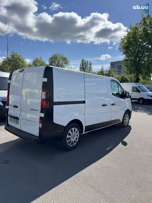 Renault Trafic 2020 - фото 10