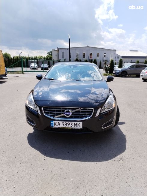Volvo S60 2011 черный - фото 3