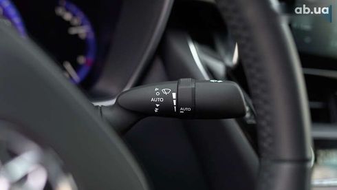 Toyota Corolla 2022 - фото 18