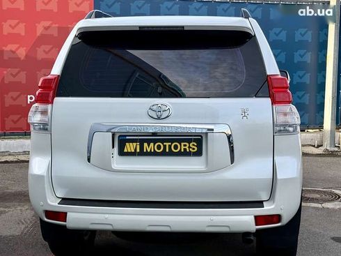 Toyota Land Cruiser Prado 2013 - фото 9