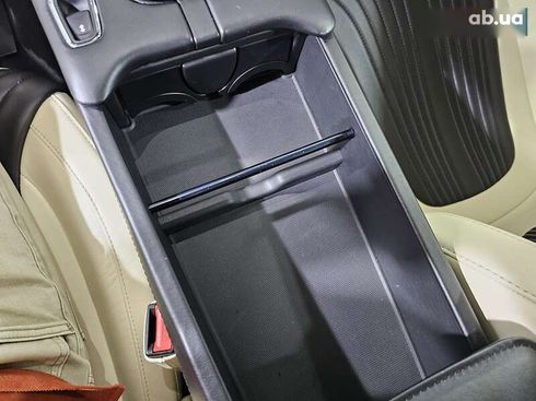 Aston Martin DB11 2018 - фото 24