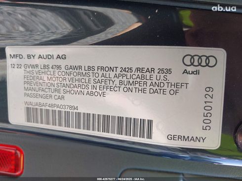 Audi A4 2022 серый - фото 8