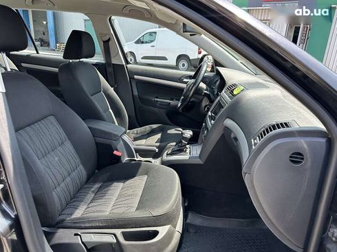 Skoda Octavia 2010 - фото 25