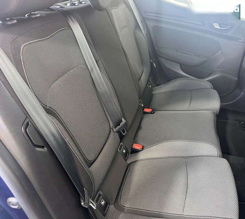 Renault Megane 2019 - фото 19