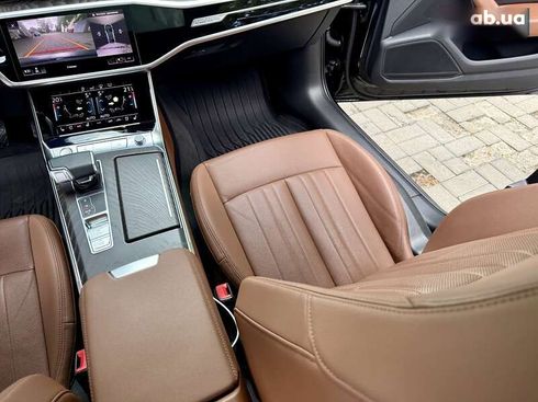 Audi A6 2020 - фото 30