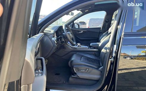 Audi Q7 2023 - фото 11