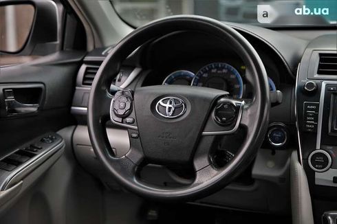 Toyota Camry 2013 - фото 12