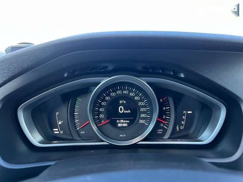 Volvo V40 2013 - фото 19