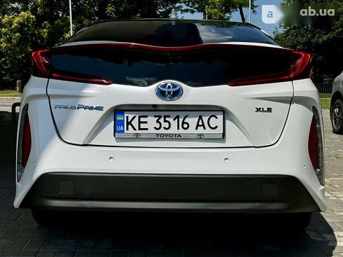 Toyota Prius 2022 - фото 14