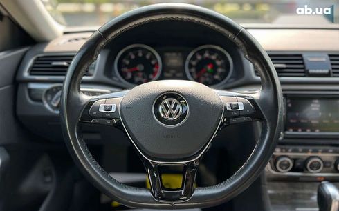 Volkswagen Passat 2018 - фото 18