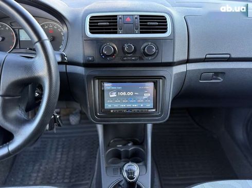 Skoda Fabia 2008 - фото 22