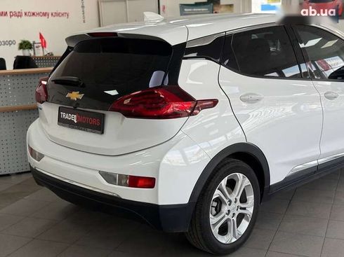 Chevrolet Bolt 2017 - фото 13