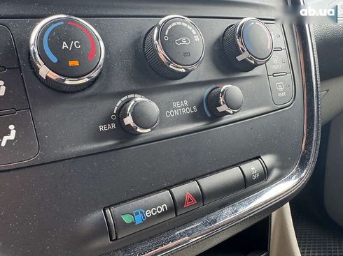 Dodge grand caravan 2017 - фото 25