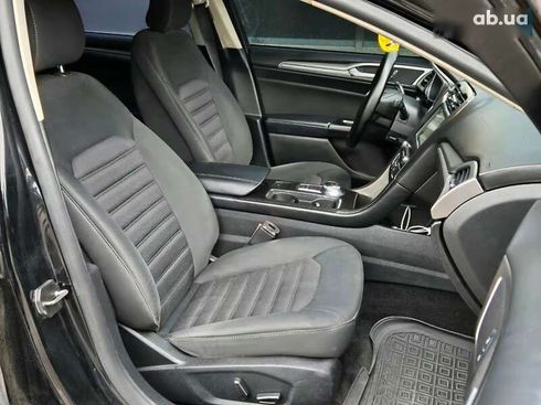 Ford Fusion 2017 - фото 28