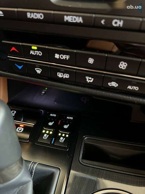 Lexus RX 2022 - фото 27