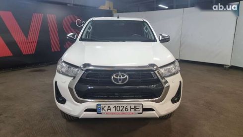 Toyota Hilux 2022 - фото 2
