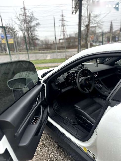 Porsche Taycan 2021 - фото 7