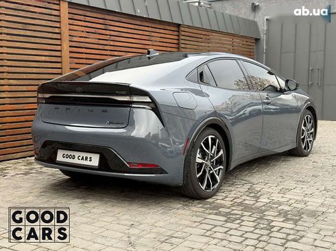 Toyota Prius 2024 - фото 7