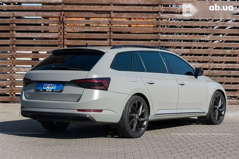 Skoda Superb 2020 - фото 8