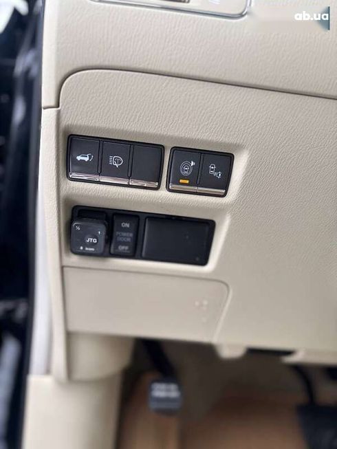 Infiniti QX80 2016 - фото 13