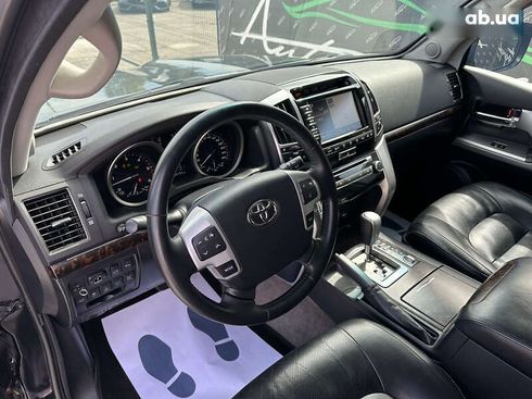 Toyota Land Cruiser 2014 - фото 7