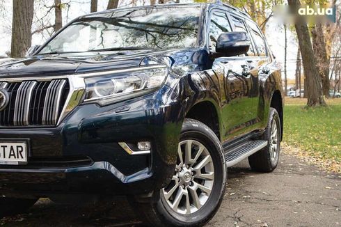 Toyota Land Cruiser Prado 2017 - фото 2