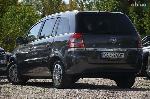 Opel Zafira 2010 - фото 10
