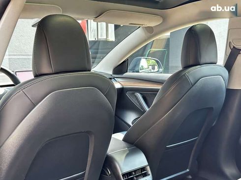 Tesla Model 3 2021 - фото 14