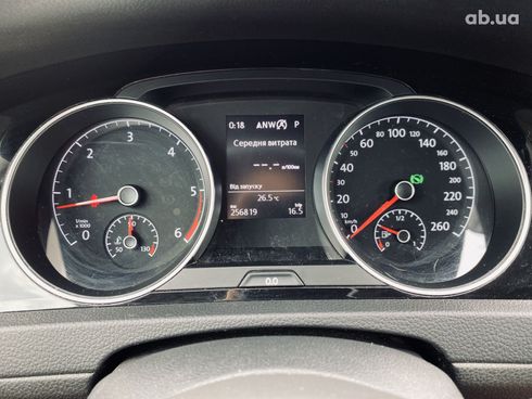 Volkswagen Golf 2018 серебристый - фото 16