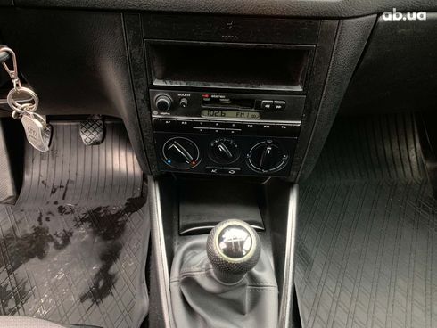 Volkswagen Golf 2001 серый - фото 29