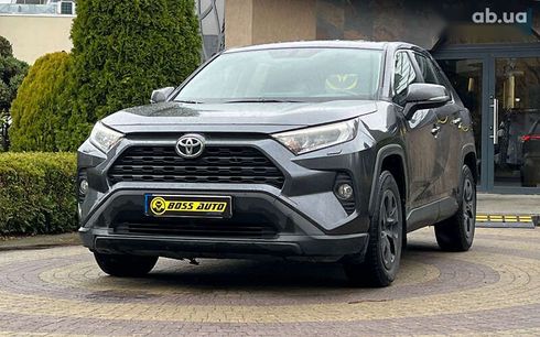 Toyota RAV4 2020 - фото 3