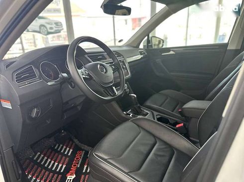 Volkswagen Tiguan 2020 - фото 17