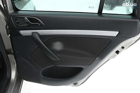 Skoda Octavia 2012 - фото 28