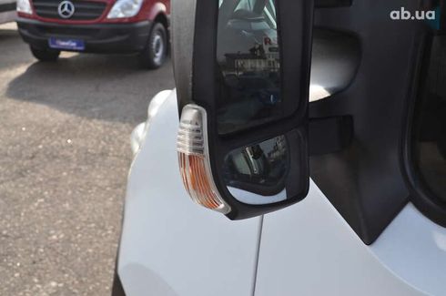 Renault Master 2017 - фото 17