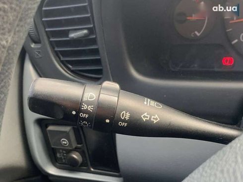 Nissan Almera 2007 - фото 18