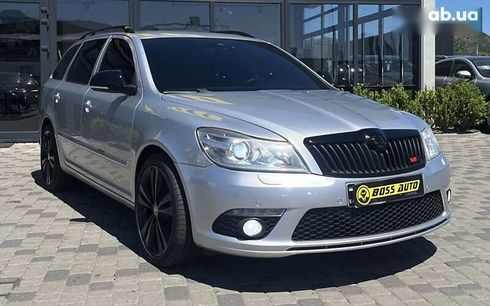 Skoda Octavia 2010 - фото 3