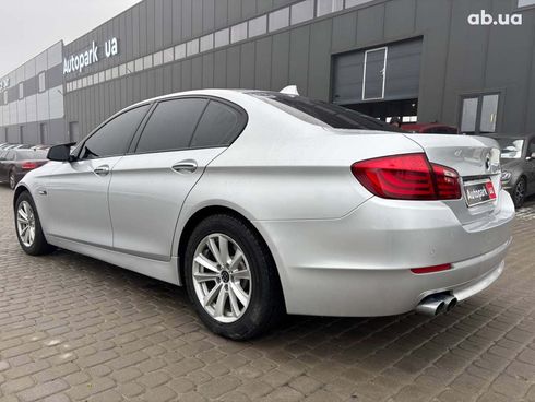 BMW 5 серия 2013 серый - фото 5