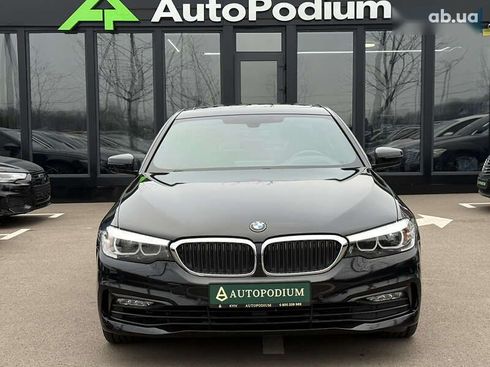 BMW 5 серия 2017 - фото 10