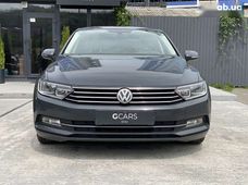 Продаж вживаних Volkswagen Passat 2017 року - купити на Автобазарі