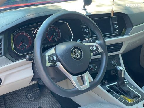 Volkswagen Jetta 2019 оранжевый - фото 14