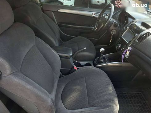 Kia Cerato 2012 - фото 19