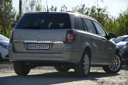 Opel Astra 2009 - фото 9