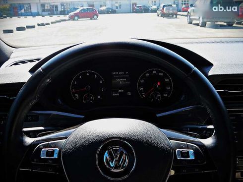 Volkswagen Passat 2021 - фото 12