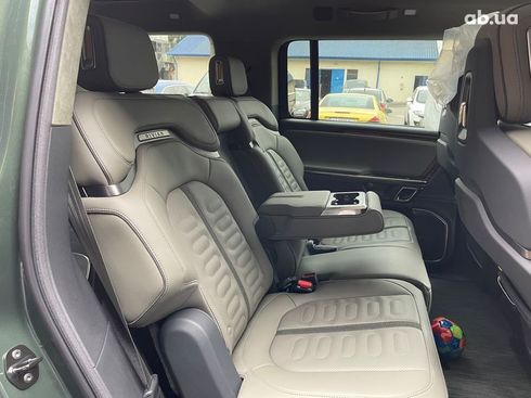 Rivian R1S 2023 - фото 15
