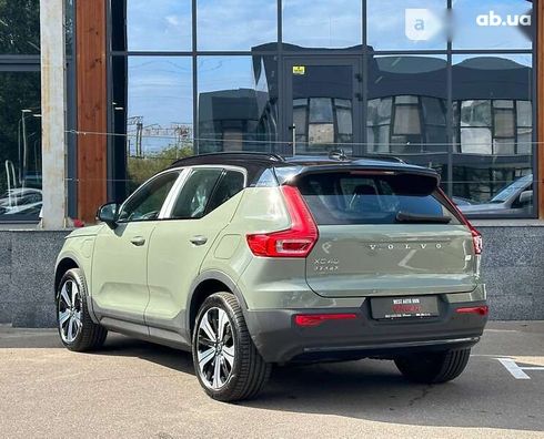 Volvo XC40 2023 - фото 4