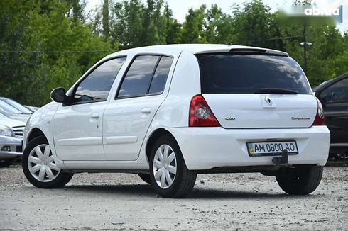 Renault Clio 2010 - фото 9
