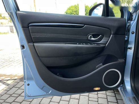 Renault Scenic 2011 - фото 23