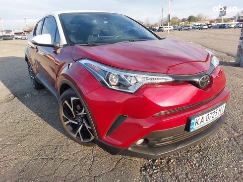 Toyota C-HR 2018 красный - фото 18