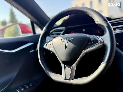 Tesla Model S 2017 - фото 26